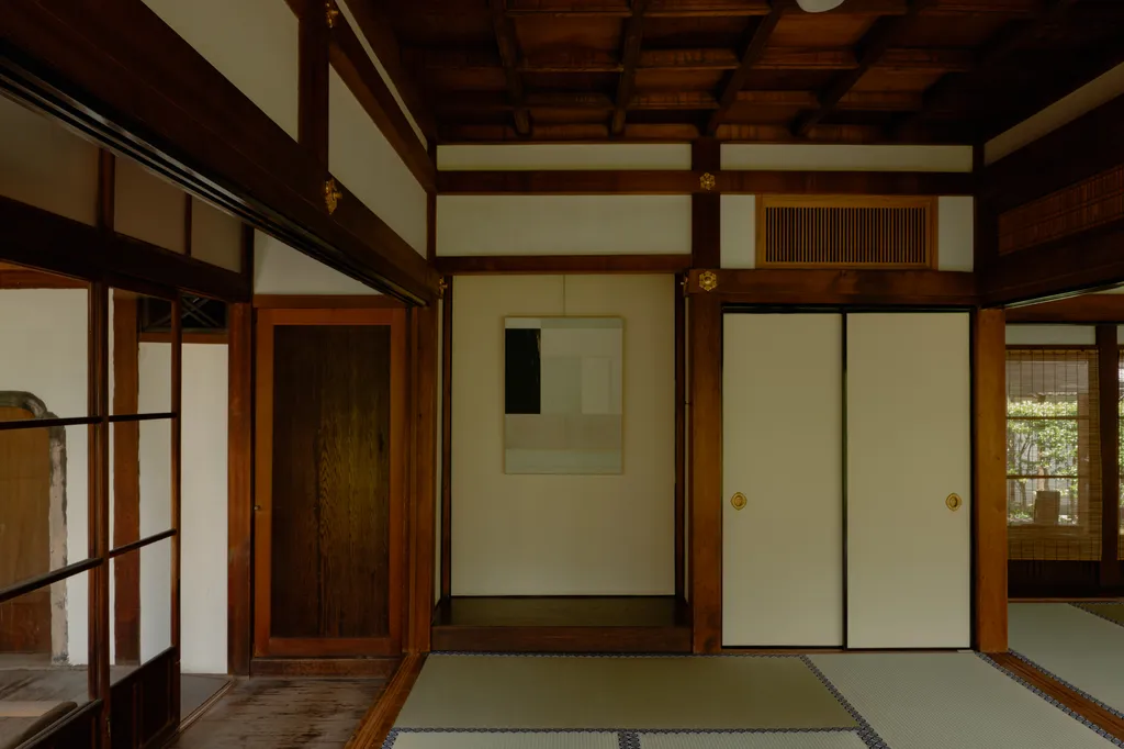 mae-engelgeer-va-hanh-trinh-tai-dien-giai-di-san-det-may-nhat-ban-tai-kyoto_6.png
