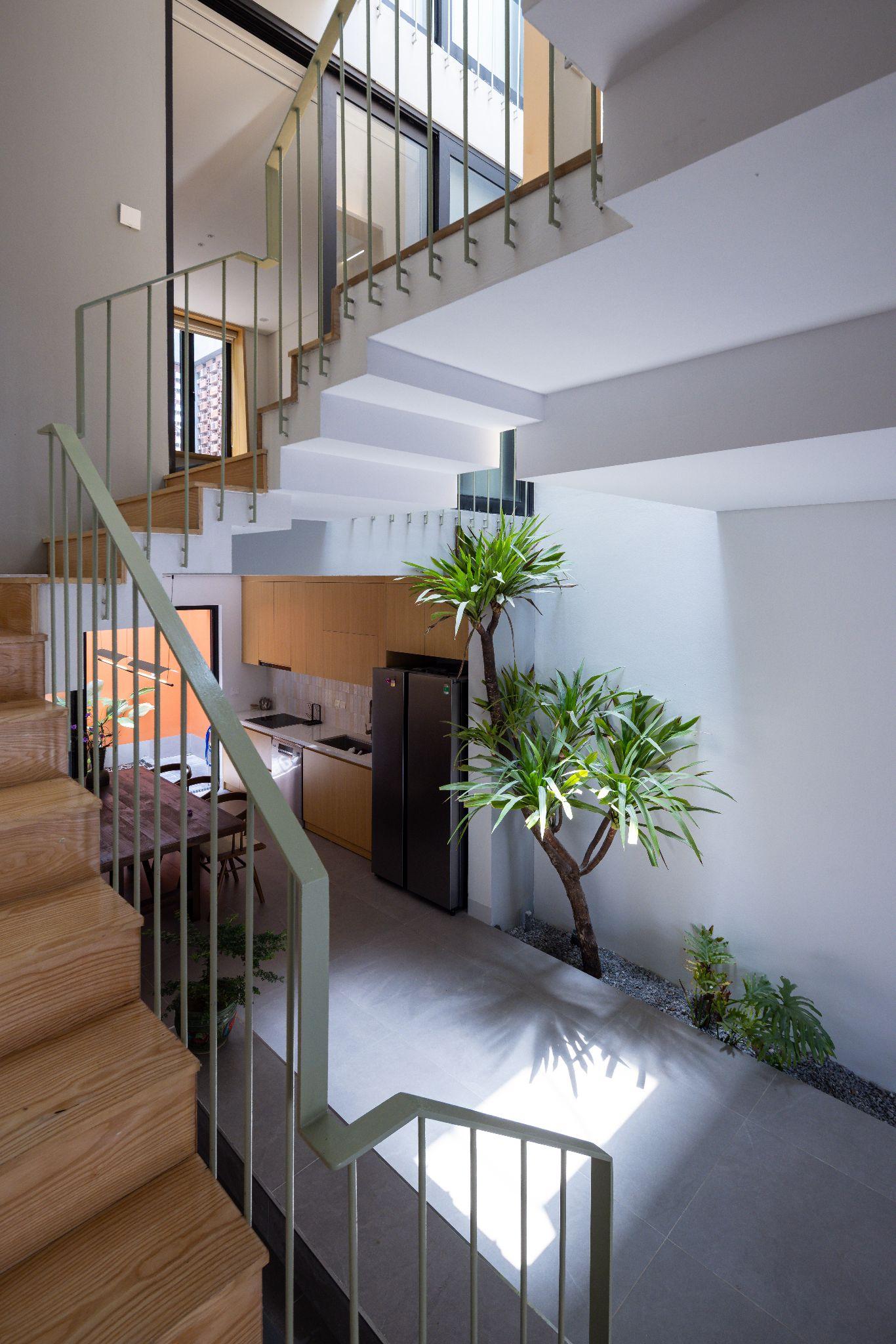 nha-thanh-binh-khoang-lui-binh-yen-cho-nha-lo-pho-sla-architects_7.jpg