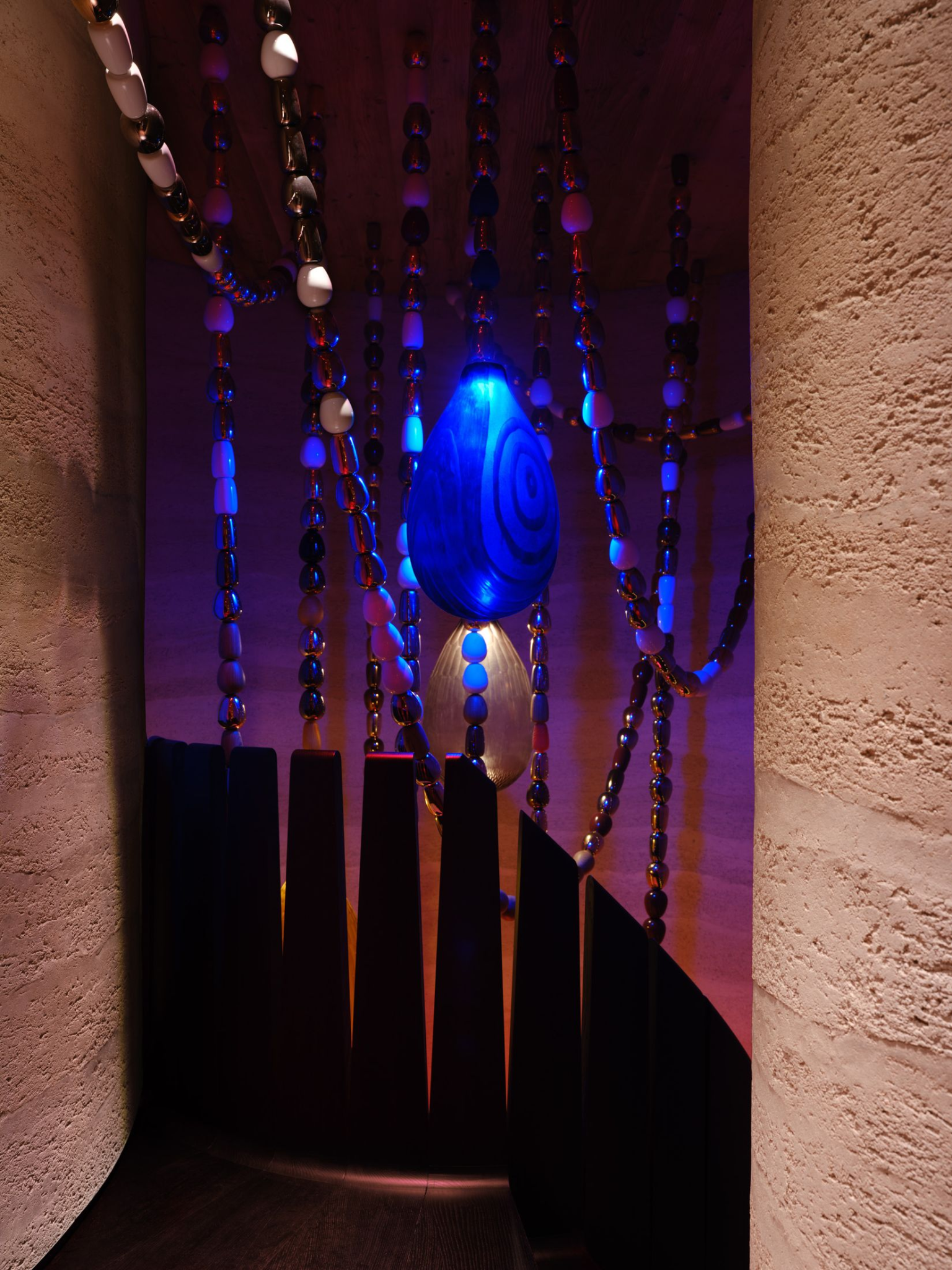 thiet-ke-nightclub-play-tai-gstaad-khong-gian-giai-tri-giay-cam-xuc-cua-studio-karhard_19.png