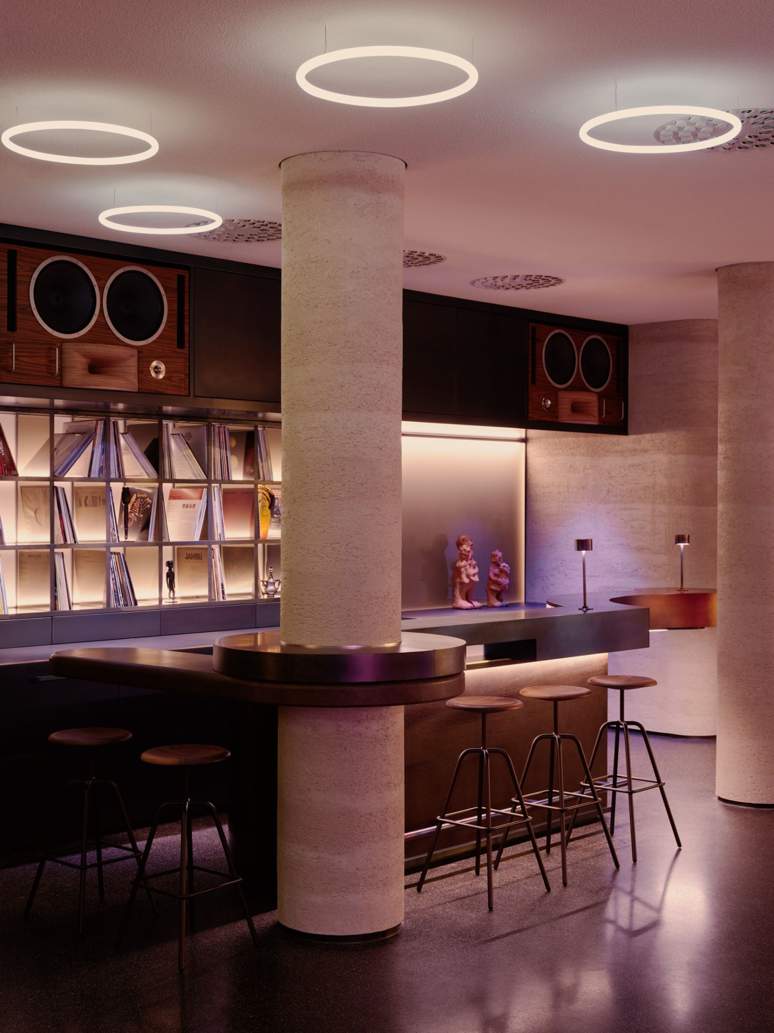 thiet-ke-nightclub-play-tai-gstaad-khong-gian-giai-tri-giay-cam-xuc-cua-studio-karhard_4.png