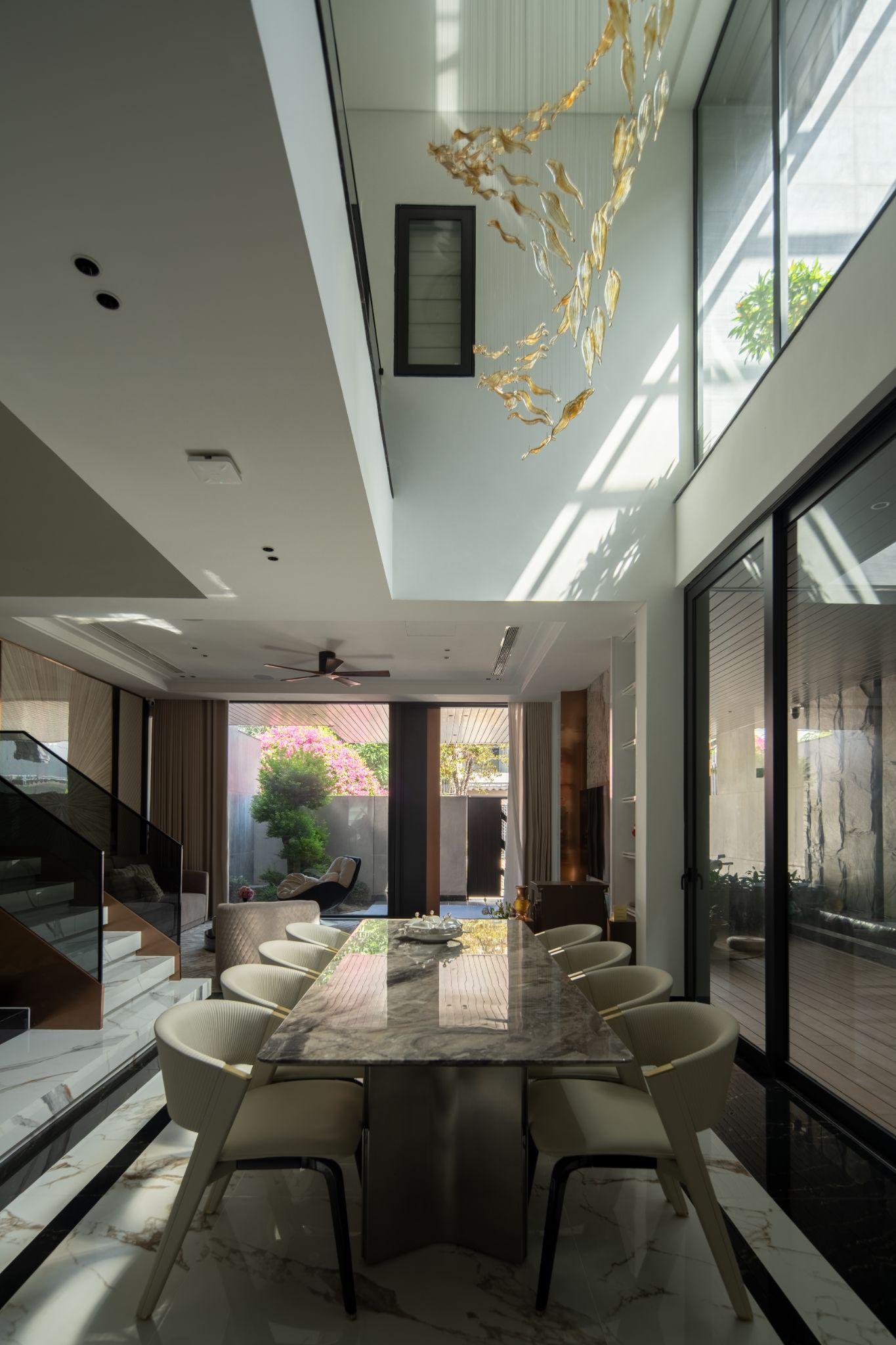 qh-villa-biet-thu-pho-voi-he-khoang-dem-xanh-tai-da-nang-ipm-architects_5.jpg