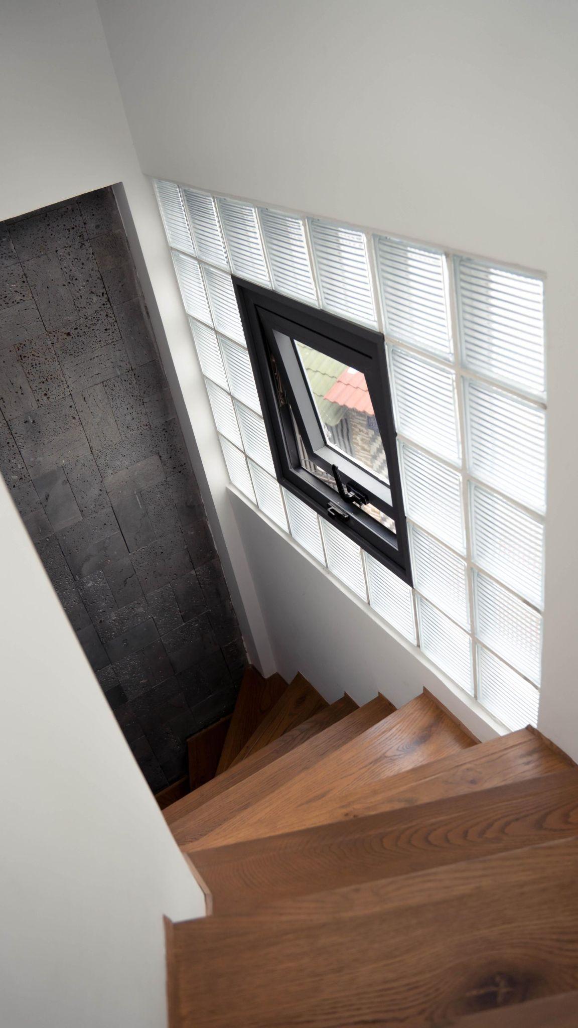 rubik-house-xoay-khoi-cong-nang-de-toi-uu-ngoi-nha-20m2-tai-tphcm-bdoup-architects_8.jpg