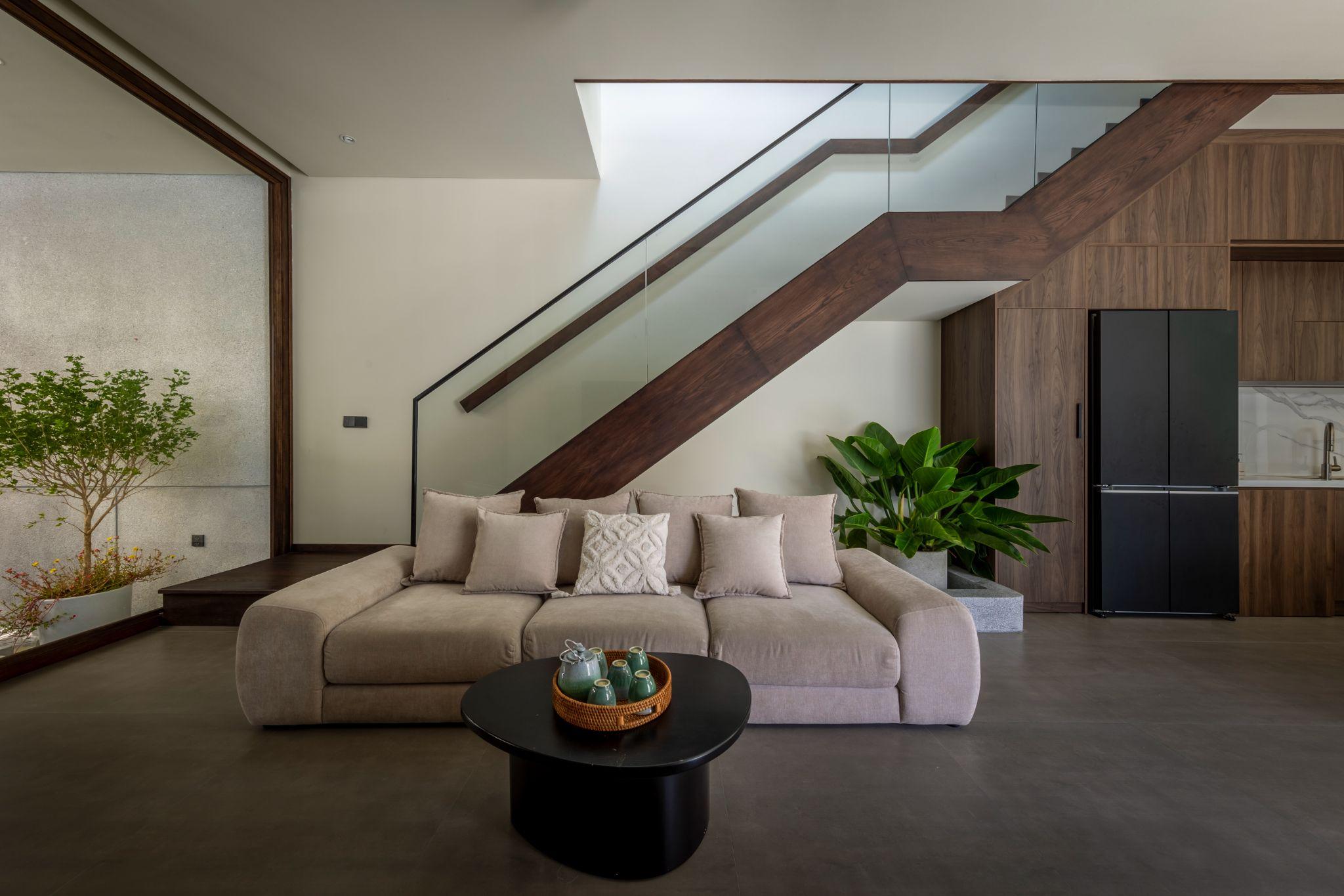 the-inner-court-house-ngoi-nha-huong-noi-thich-ung-voi-nang-gio-phan-rang-plus-idea-studio_6.jpg