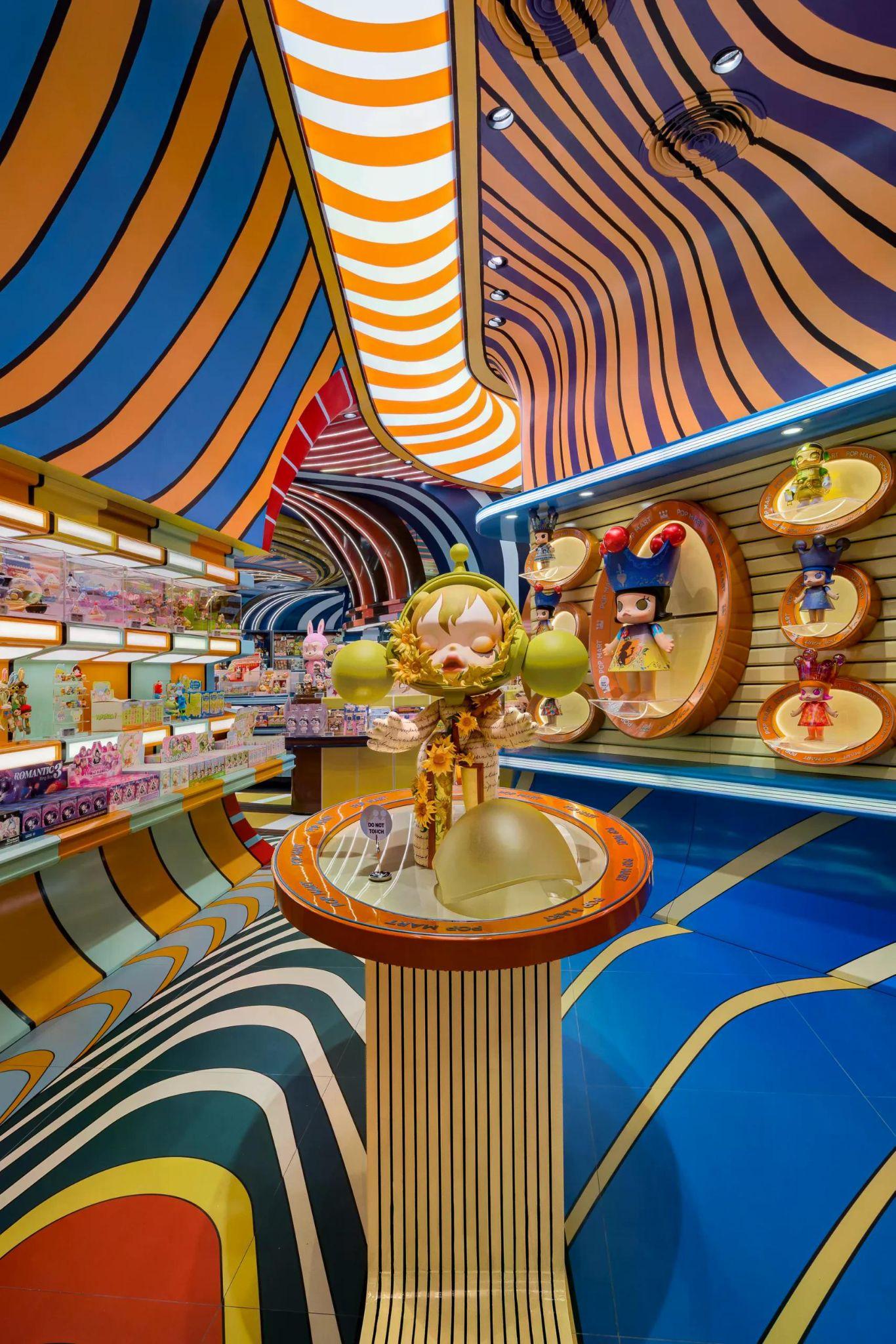 ben-trong-popmart-iconsiam-khong-gian-ban-le-da-sac-mau-lay-cam-hung-tu-van-hoa-thai-lan_12.jpg