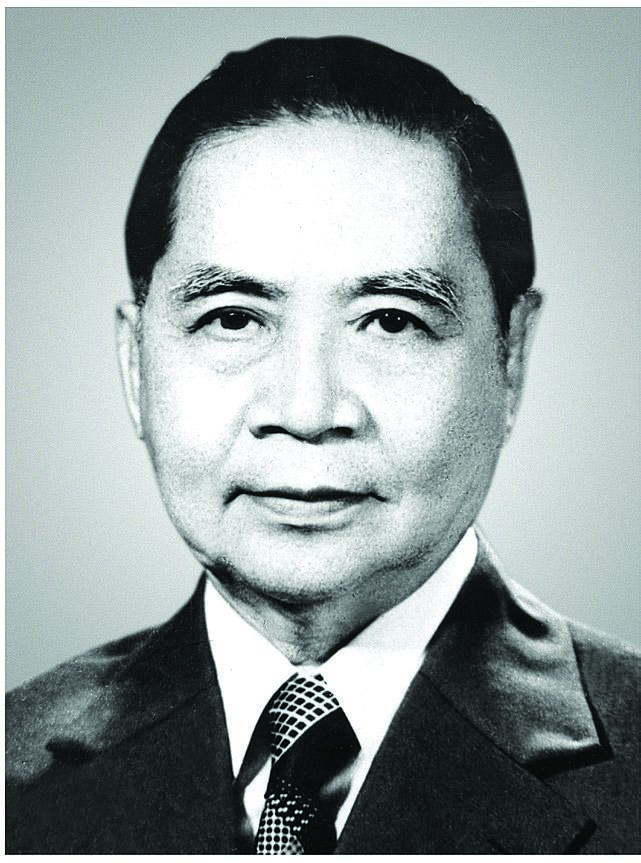 kts-huynh-tan-phat-nguoi-to-chuc-khong-gian-va-nguoi-to-chuc-xa-hoi_2.jpg