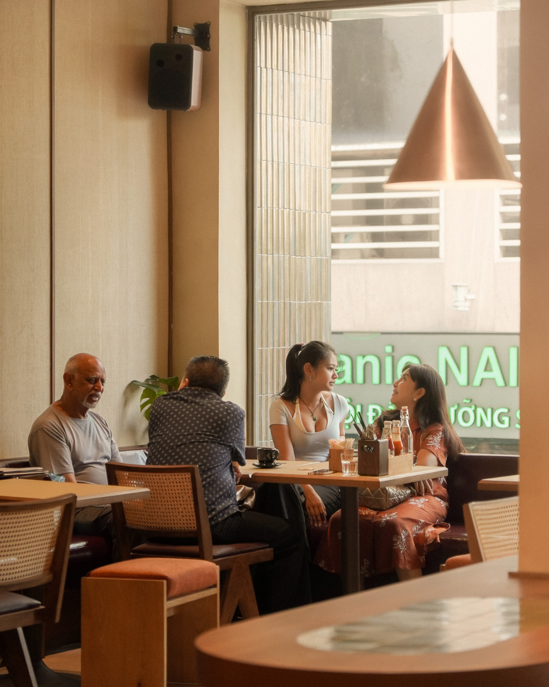 the-running-bean-ben-thanh-phan-chieu-trong-chuyen-dong-nu-architecture-design_17.png